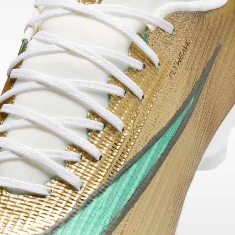Моделът футболни обувки ZM Superfly 11 Pro FG Kylian Mbappe &ndash; детайлен поглед към горната част